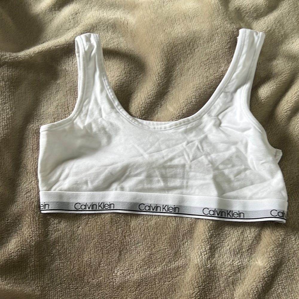 Calvin Klein sport bar